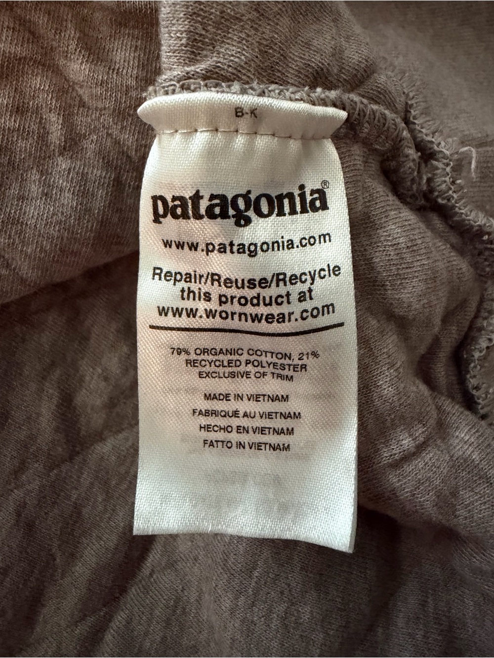 Patagonia Women’s Quilted Crewneck Sweatshirt - Taupe Brown - Picture 8 of 9